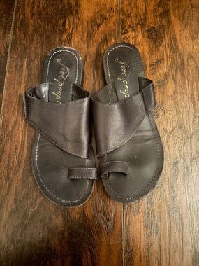 Free People Black Leather Toe Loop Slide Sandals